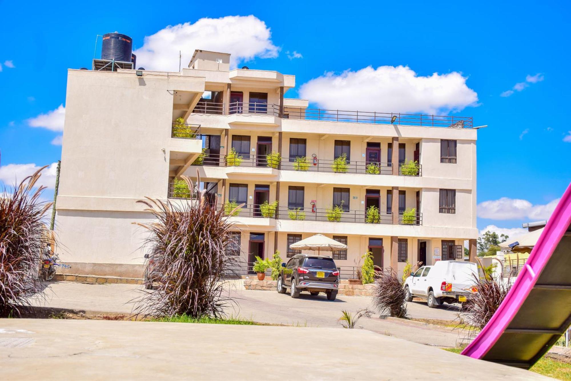 Walabi Mara Hotel Narok Exterior photo